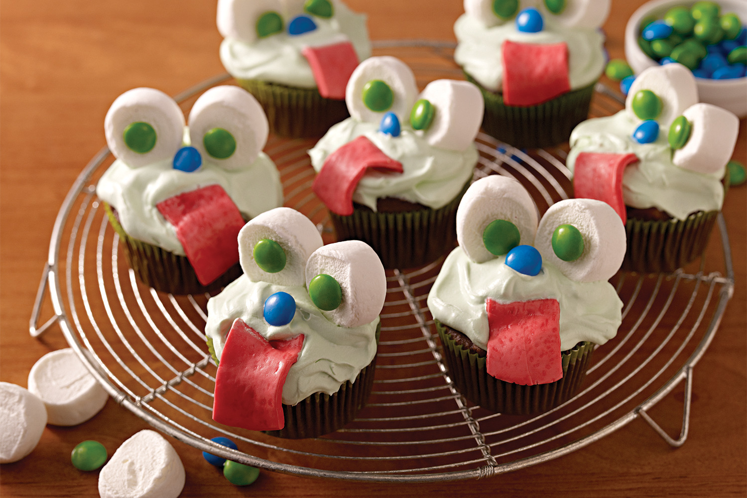 'Slime-Filled' Monster Cupcakes