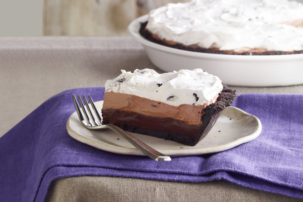 Cookies and Cream Triple Layer Pie