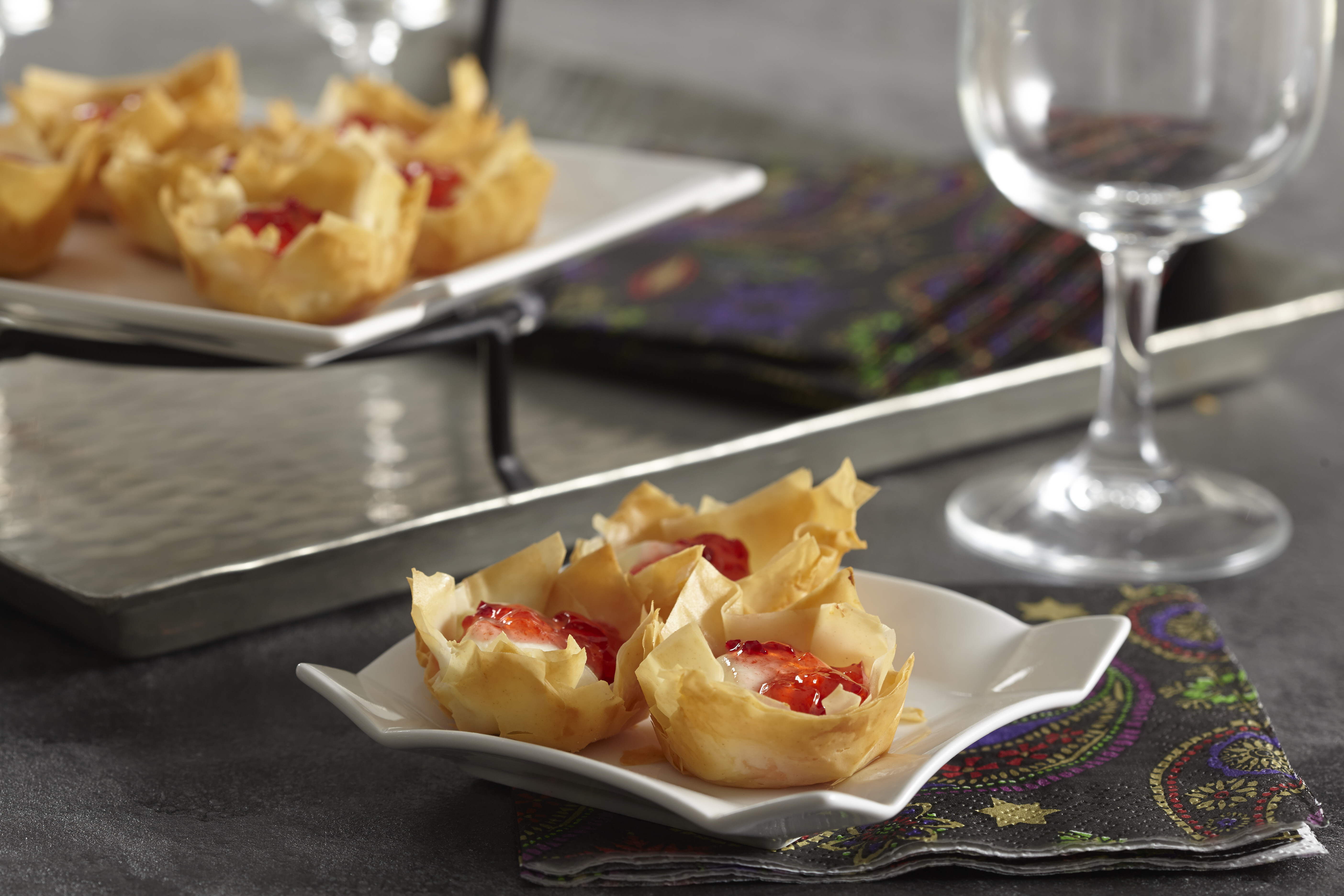 Mini Cream Cheese and Pepper Jelly Phyllo Cups