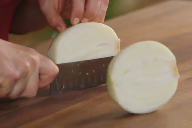 How to Chop an Onion