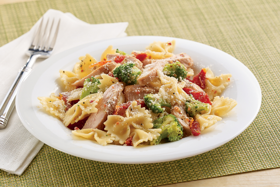 Chicken & Pasta Toss with Sun-Dried Tomatoes