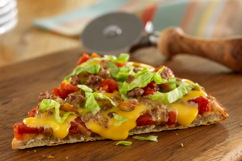 VELVEETA® Spicy Cheeseburger Pizza