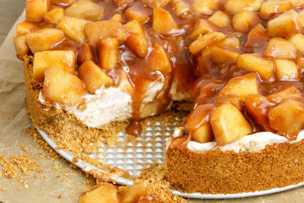 No-Bake Apple Pie Cheesecake