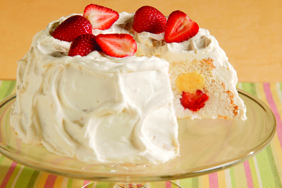 Fluffy Strawberry-Lemon Cake