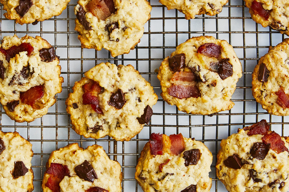 BAKER'S ONE BOWL Bacon & Chocolate Chunk Cookies