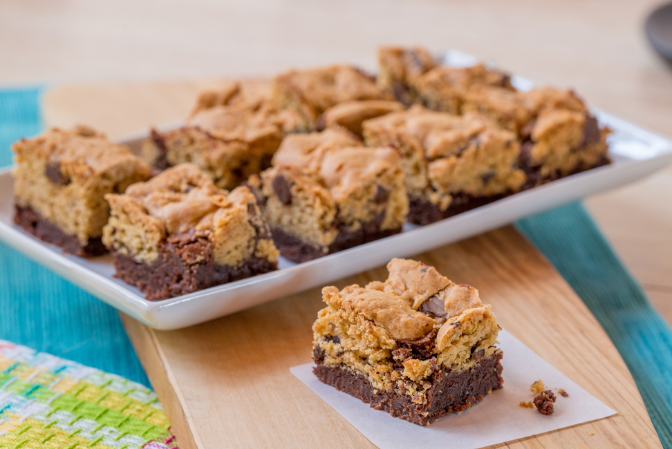 BAKER'S Cookie Brownies