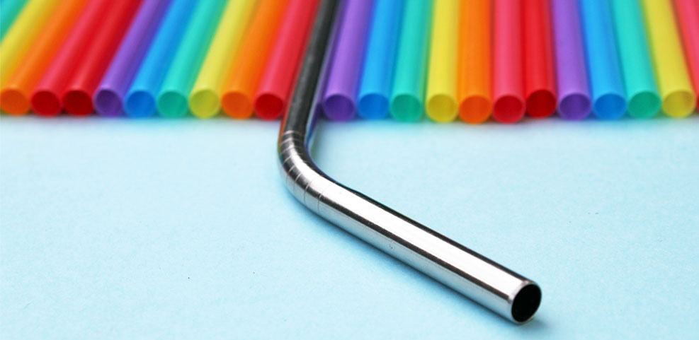 What Are The Benefits of Using Collapsible Metal Straws?