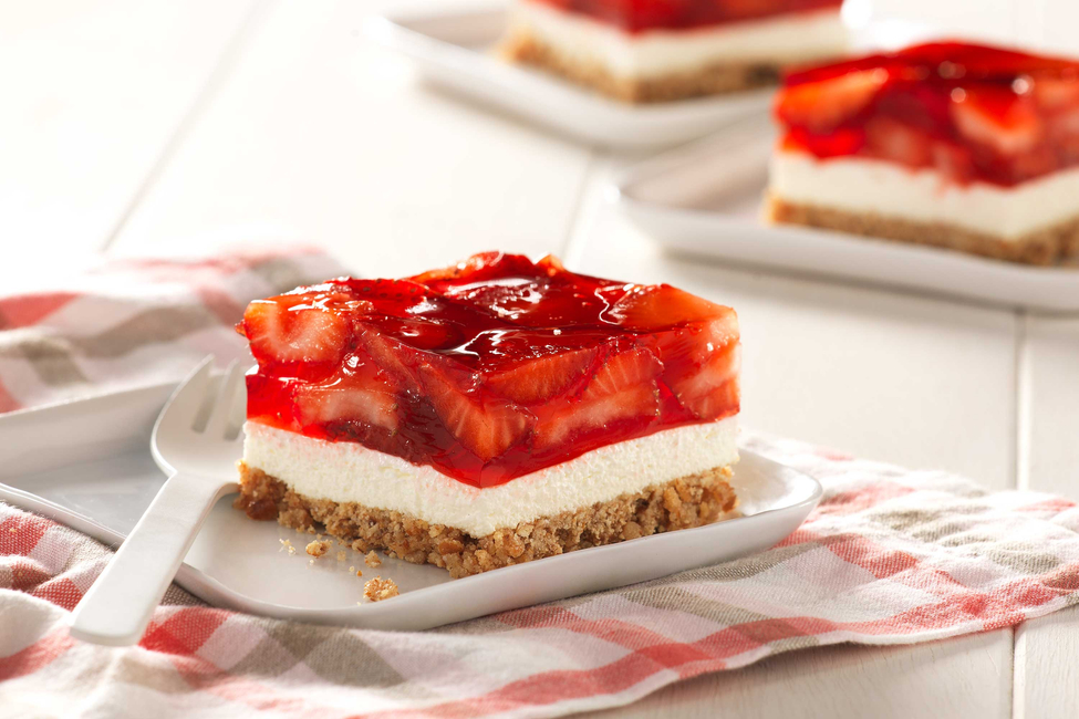 Strawberry Pretzel Dessert Squares My Food and Family