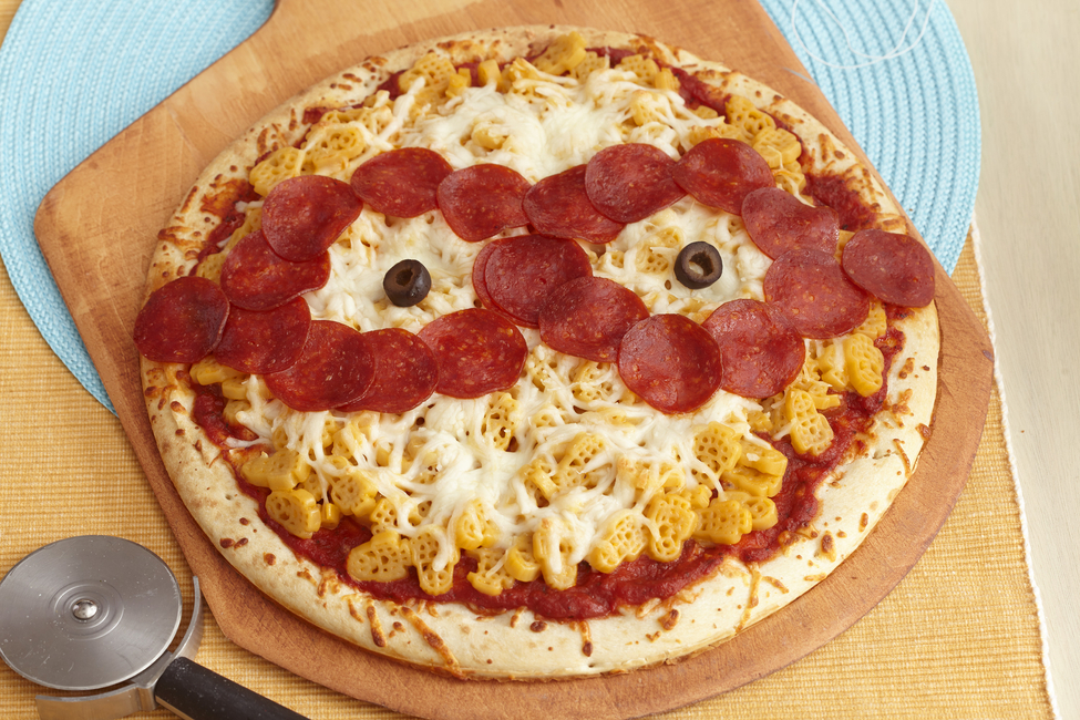 Minion Mac 'n Cheese Pizza - My Food and Family