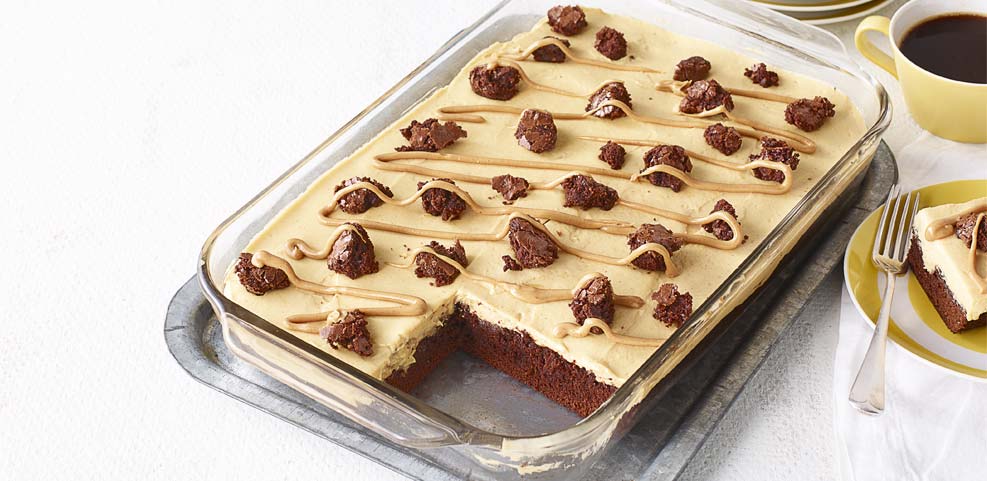  8 Luscious Poke Cakes to Make ASAP